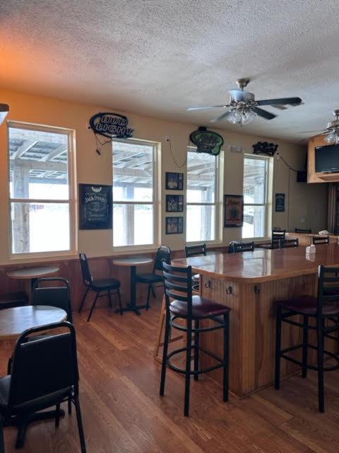 White Sands Inn, Marina, Bar & Grill Port Isabel Kültér fotó